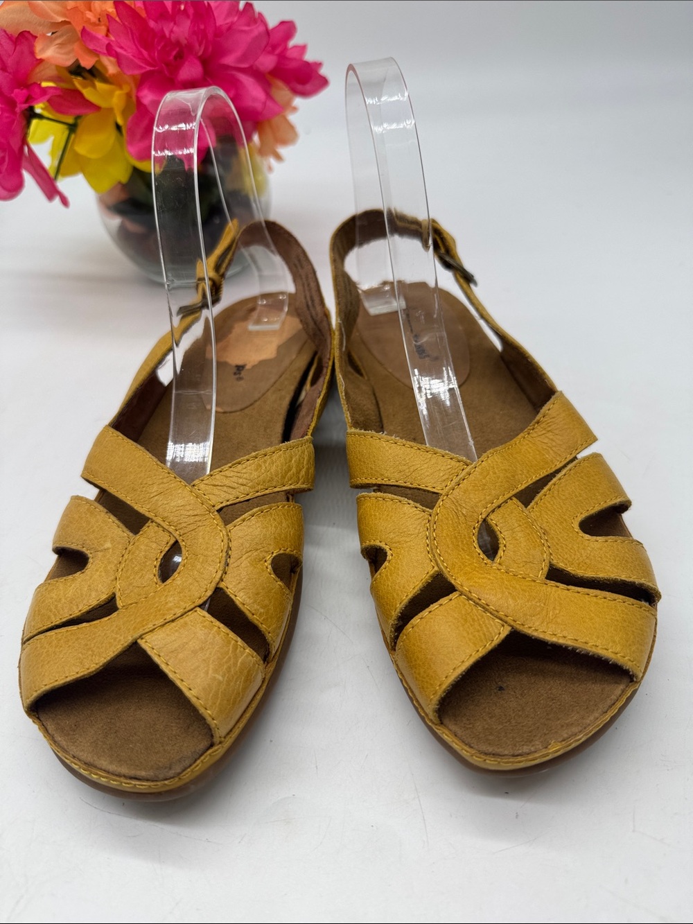 BareTraps Women's Mustard Yellow Leather Slingback Sandals Sz 11 - Picture 2 of 7